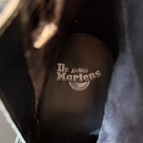 Dr Martens Magdalena Leather Heeled Chelsea Boot - Picture 7 of 8